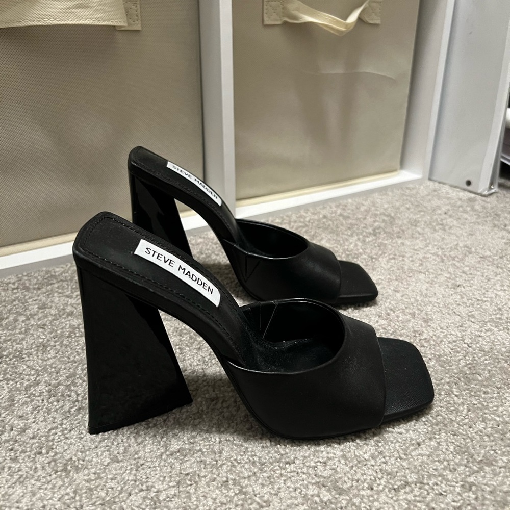 STEVE MADDEN